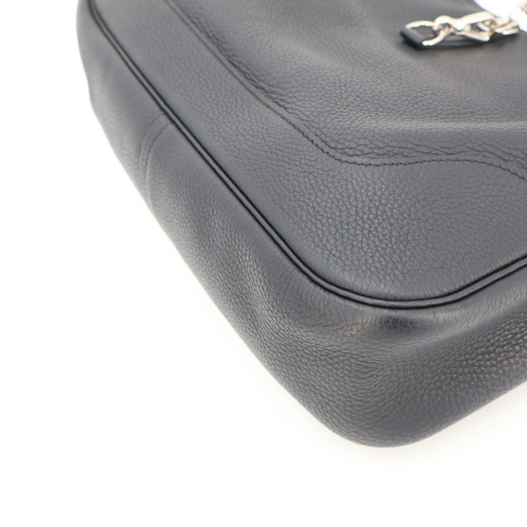 Hermes Trim 31 Shoulder Bag — view 3