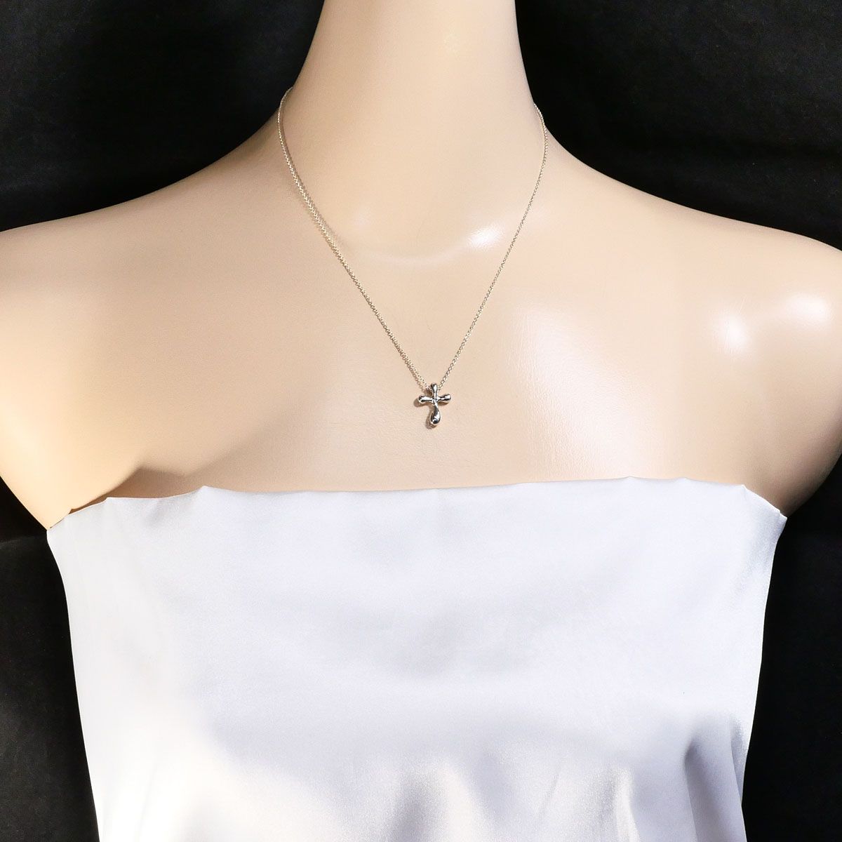 Tiffany & Co Small Cross 925 Sterling Silver Necklace 40 — view 6