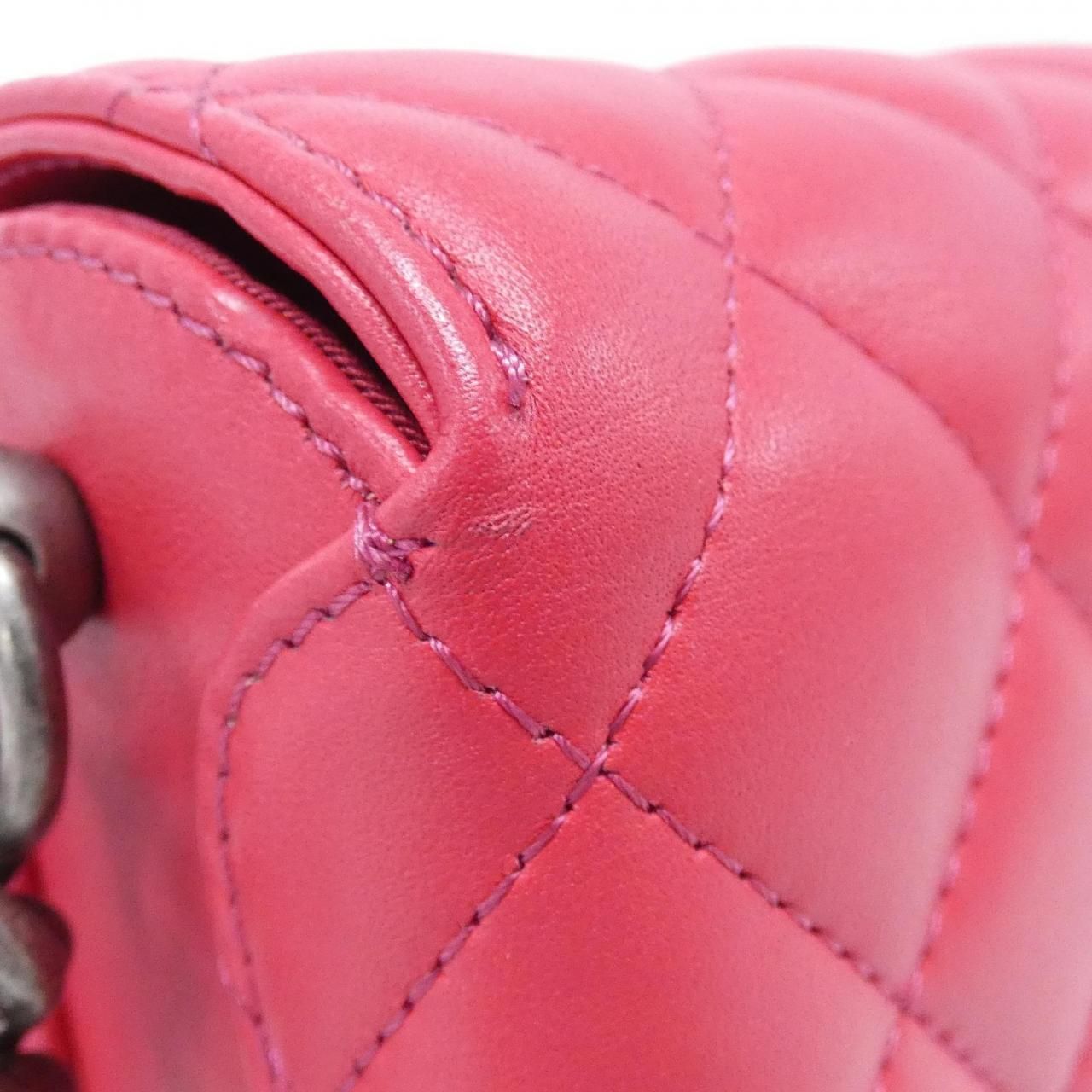 Chanel Shoulder Bag Pink — view 4