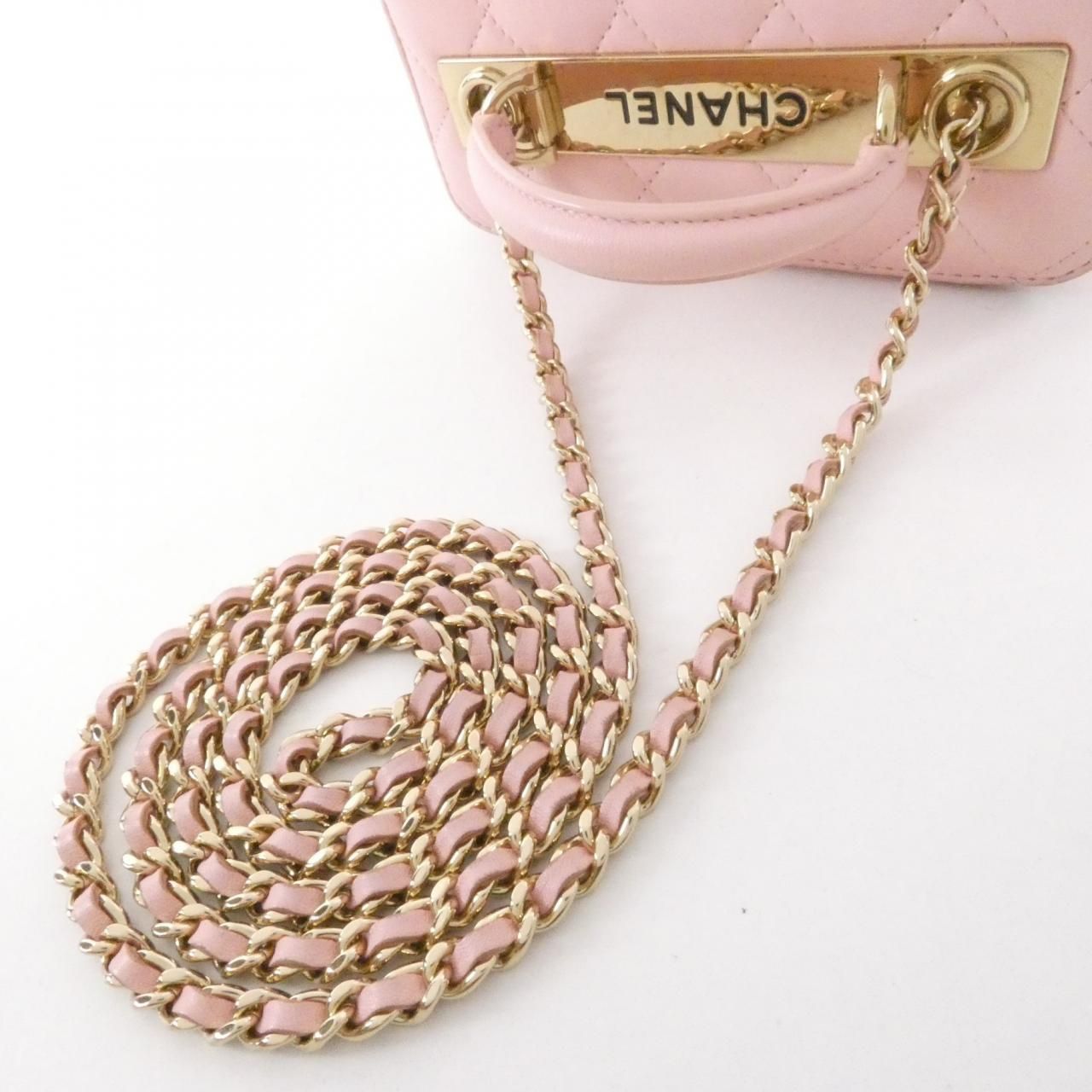 Chanel Bag Handbag Pink — view 8