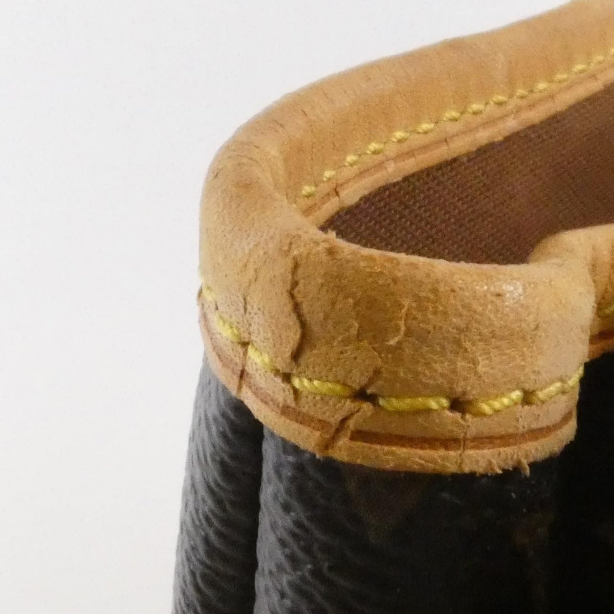 Louis Vuitton Monogram Batignolles — view 4