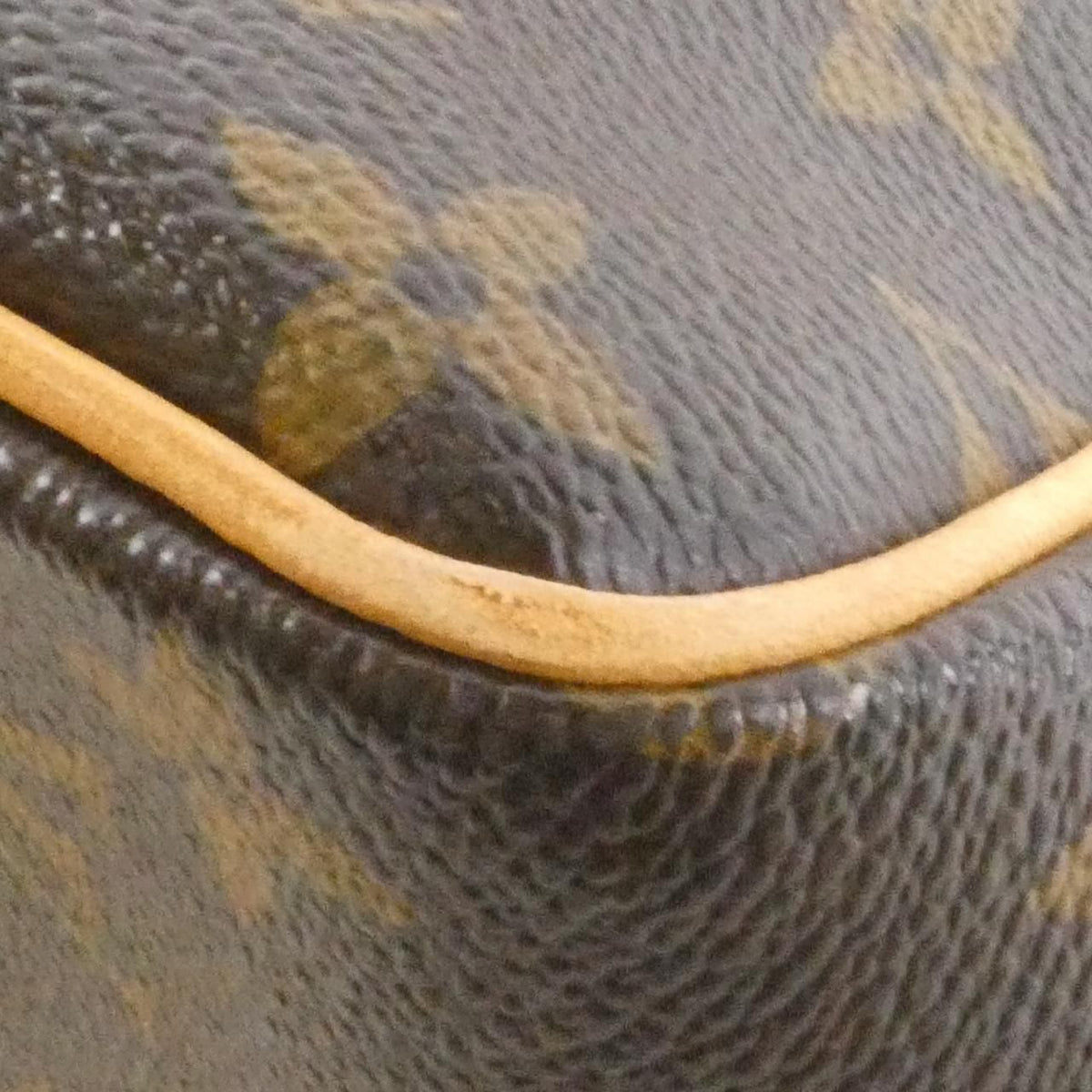 Louis Vuitton Monogram Batignolles — view 3