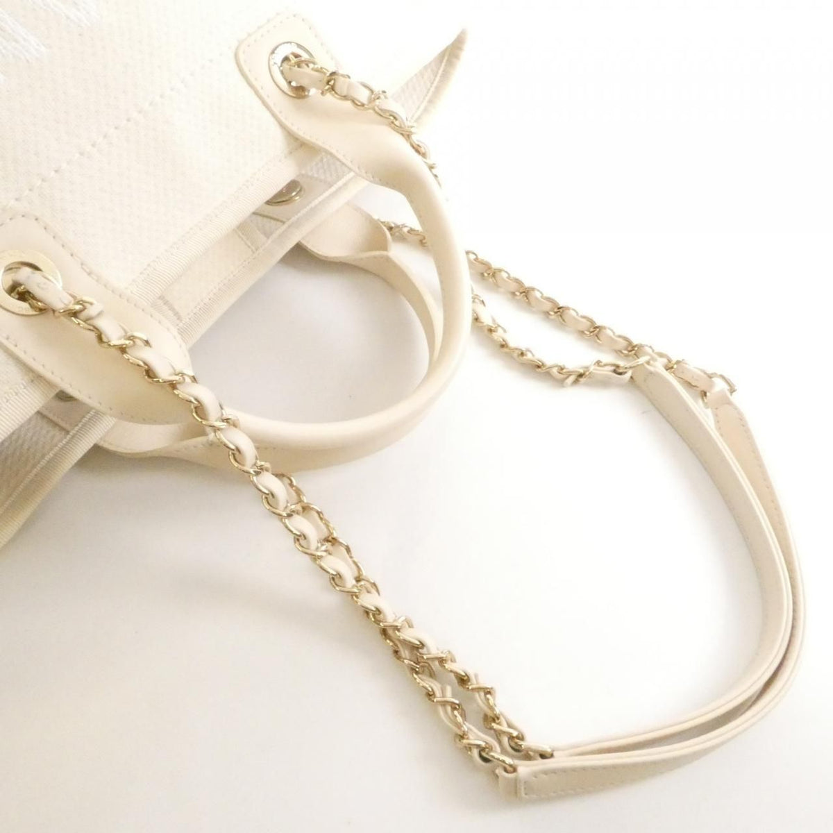 Chanel Deauville Line AS3257 Ivory Tote Bag — view 4
