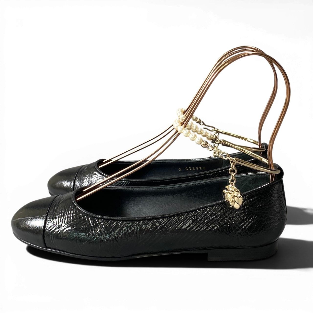 Chanel Ballerina Pearl Anklet CC Logo Flat Pumps Black 36 — view 2