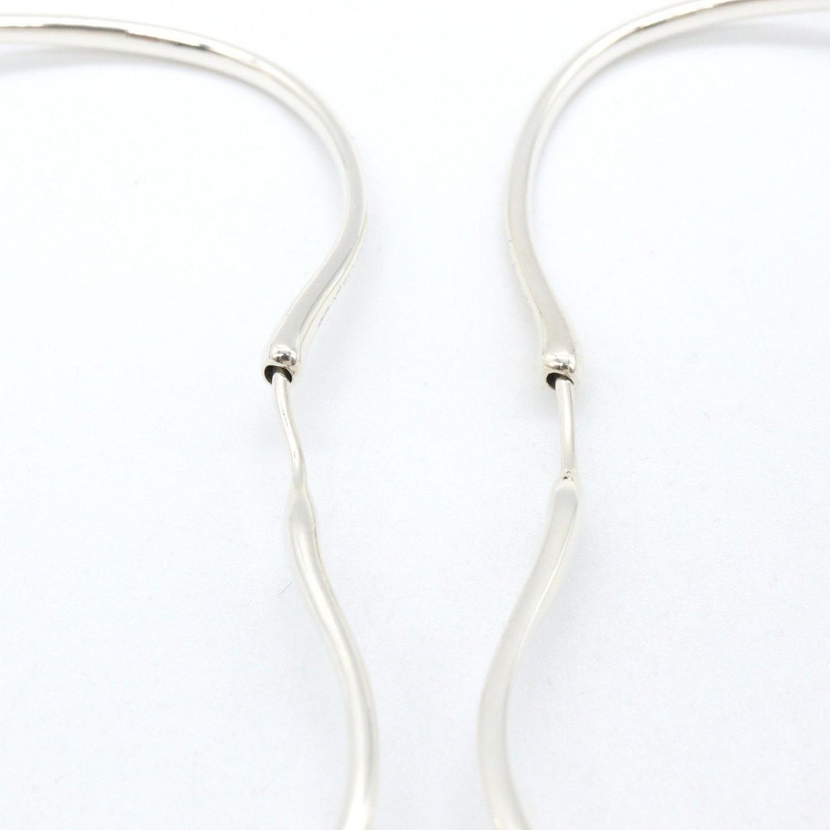 Tiffany & Co Single Earring Open Heart Hoop 925 Sterling Silver — view 4