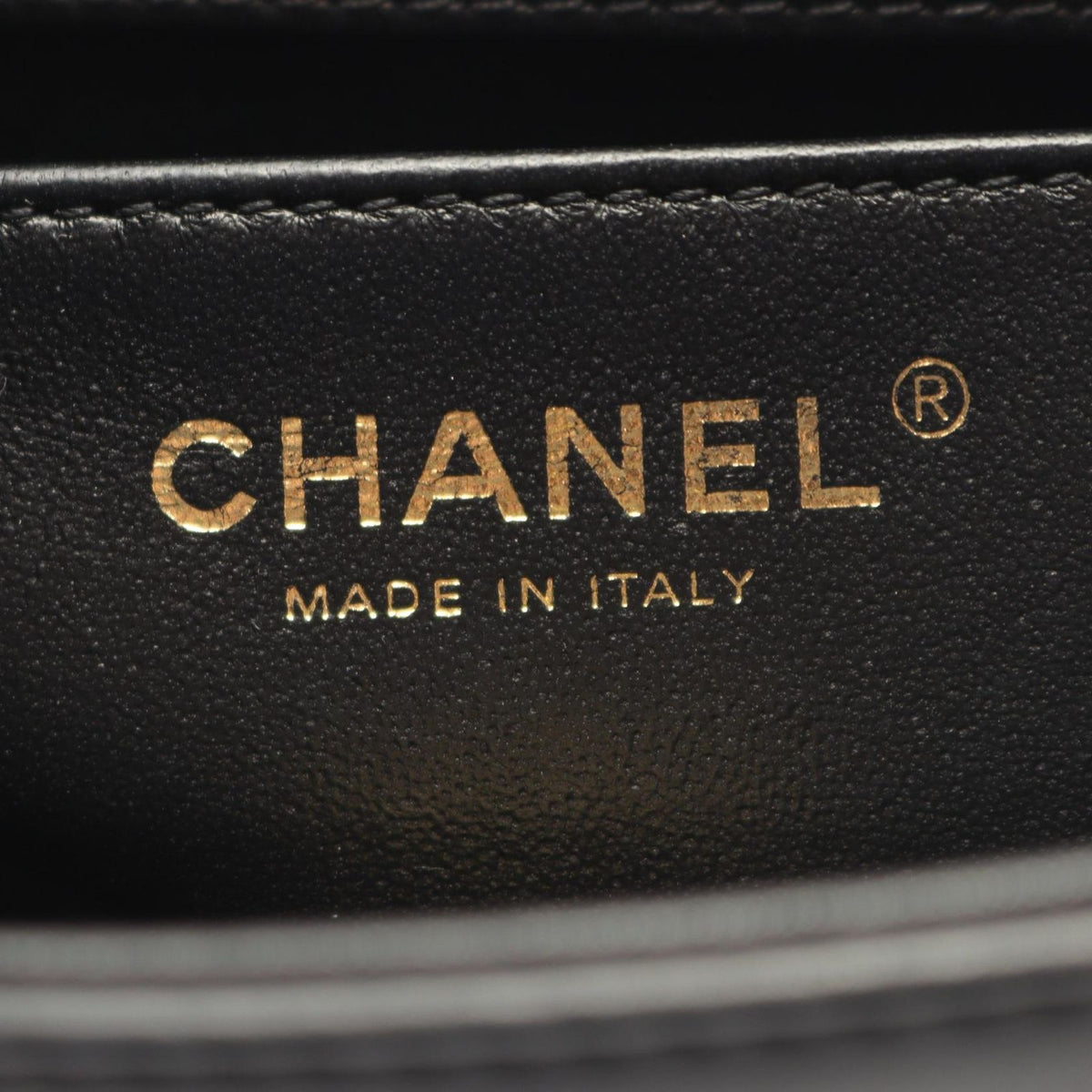 Chanel Shoulder Bag Boy Small Black Lambskin Chain — view 4