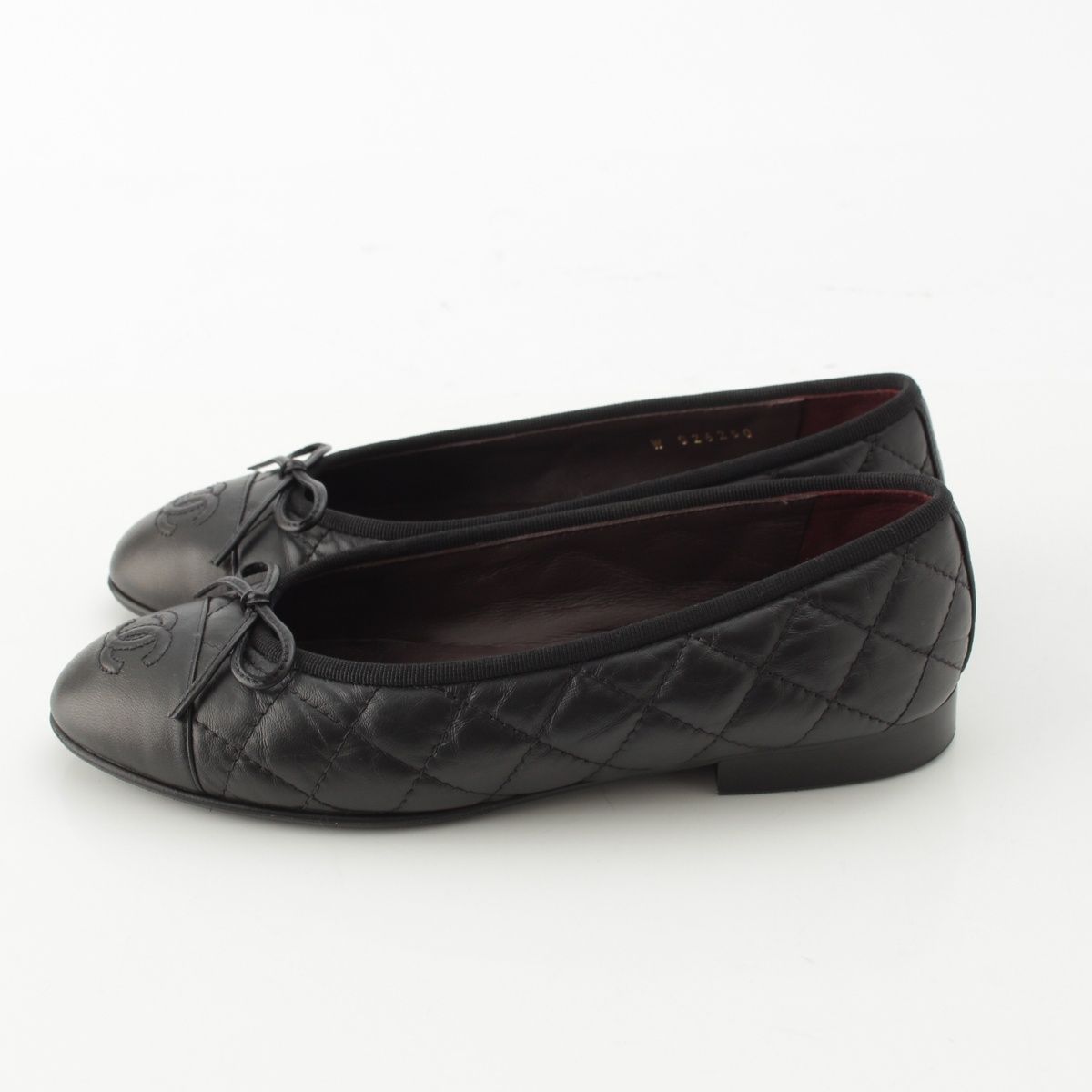 Chanel Leather CC Logo Quilted Ballerina Flat Pumps Shoes Black 35c — view 3