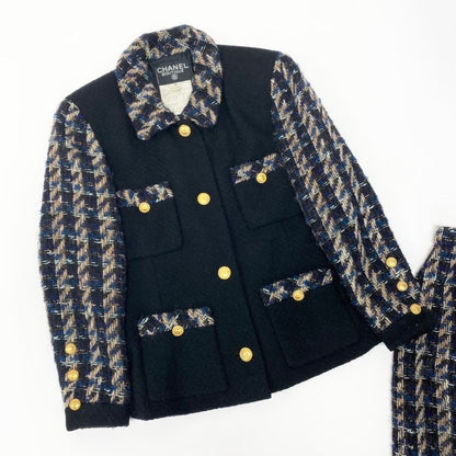 Chanel Vintage Tweed Skirt Jacket & Set CC Logo Gold Button — view 3