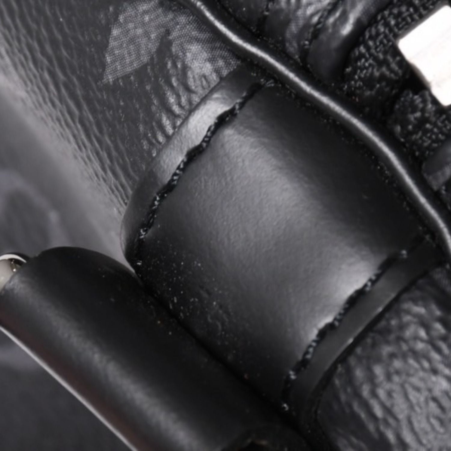 Louis Vuitton Boston Bag Keepall Bandouliere 55 Monogram Eclipse — view 5