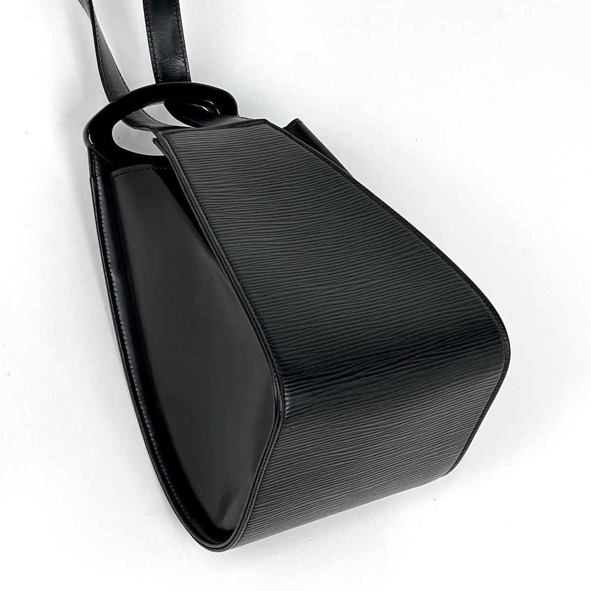 Louis Vuitton Shoulder Bag Epi Noir — view 2