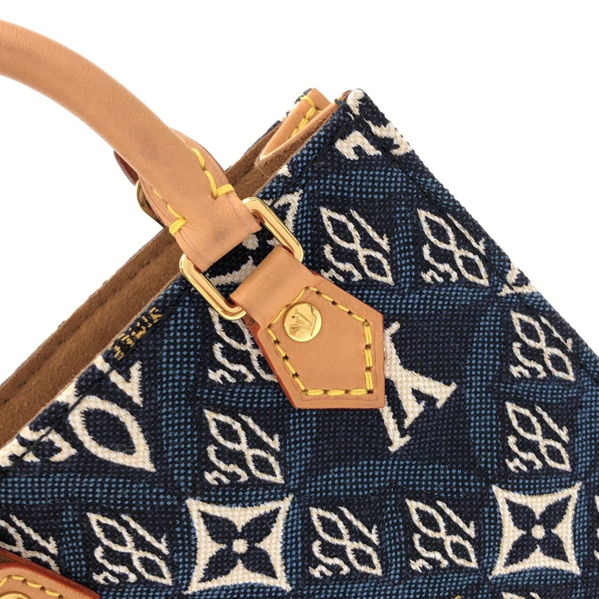 Louis Vuitton Petite Sac Plat — view 4