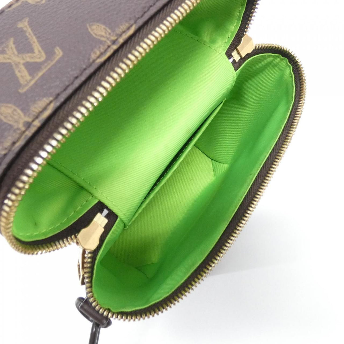 Louis Vuitton Monogram Vertical Box Trunk — view 7