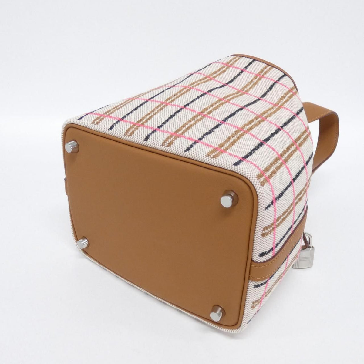 Hermes Couverture Carre Picotin Lock PM — view 2