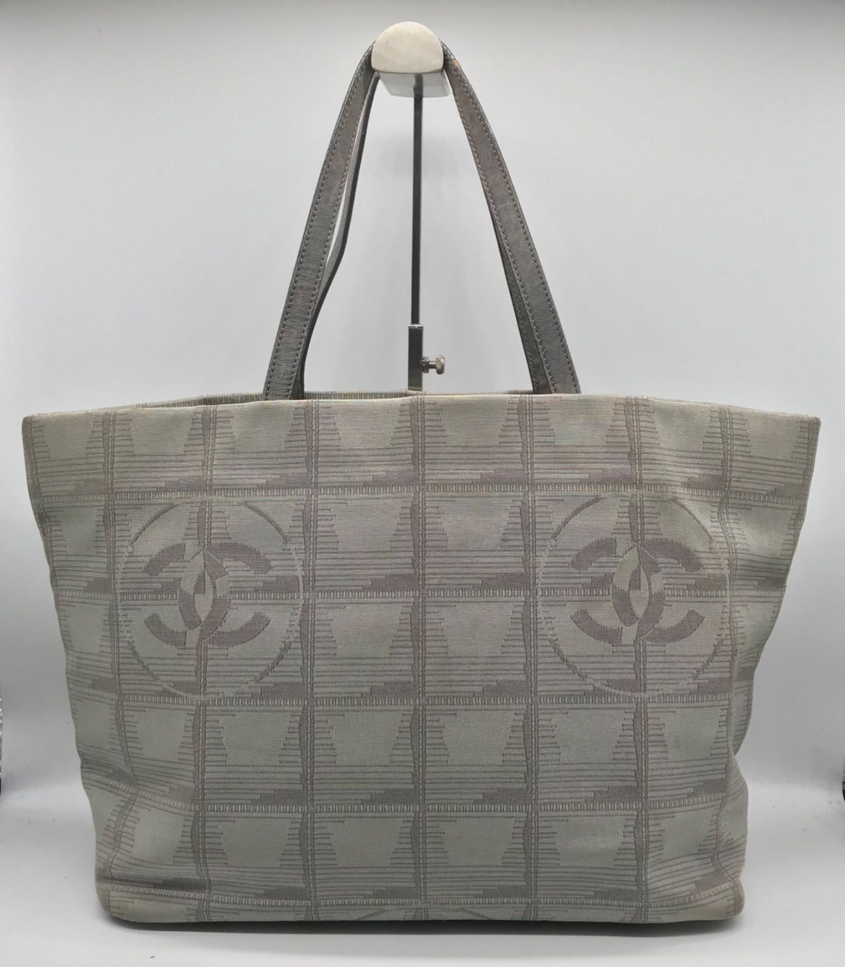 Chanel New Travel Line Tote Bag Gray — view 2