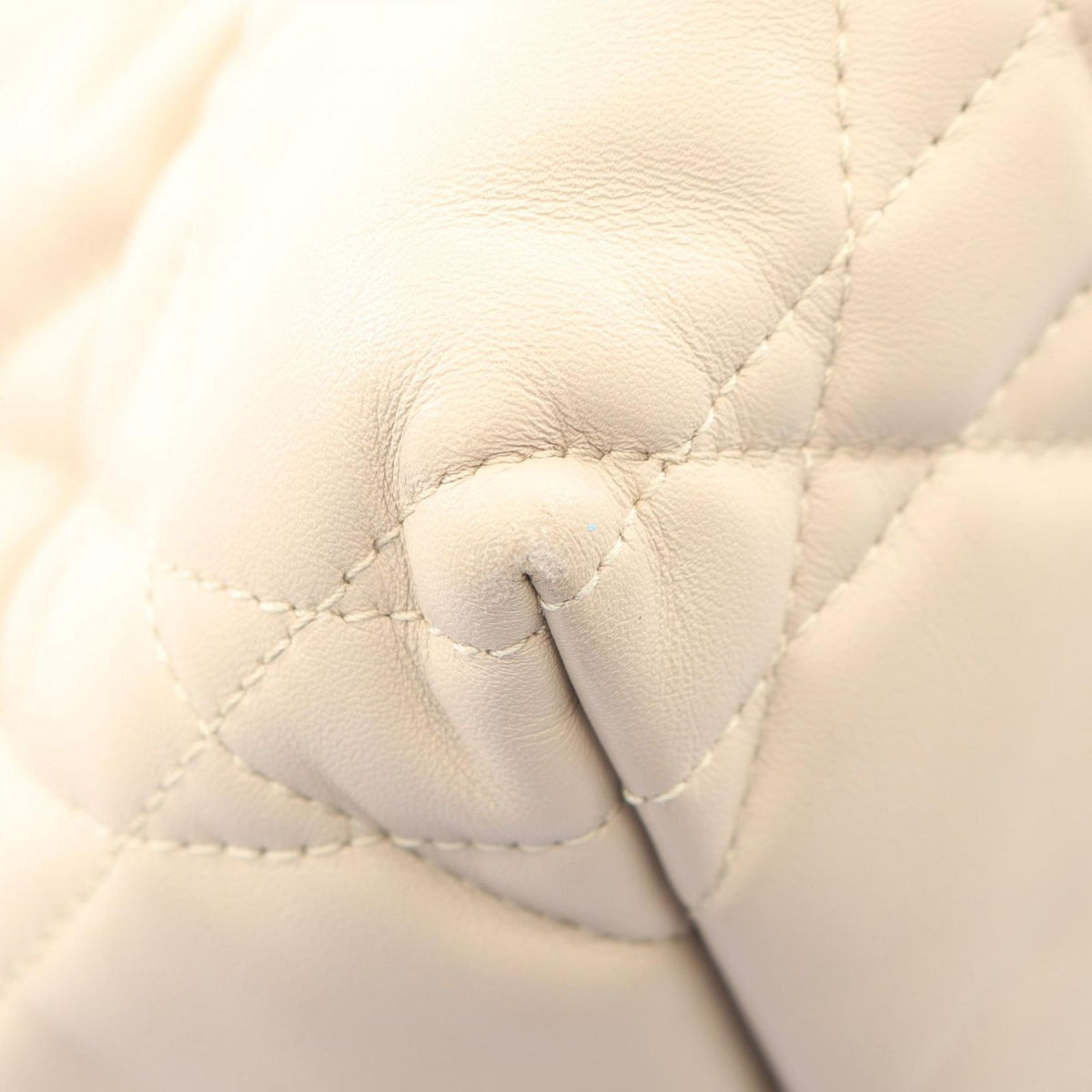 Dior Tote Bag Toujours Large Micro Cannage Beige Leather — view 5