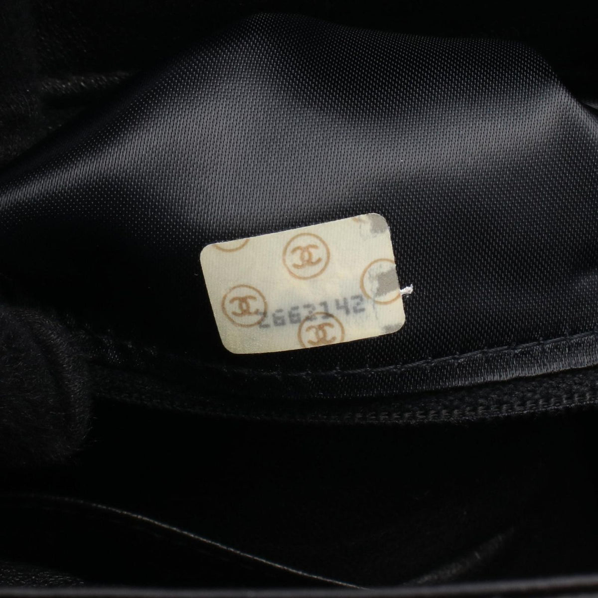 Chanel Shoulder Bag Quilted Black Lambskin — view 5