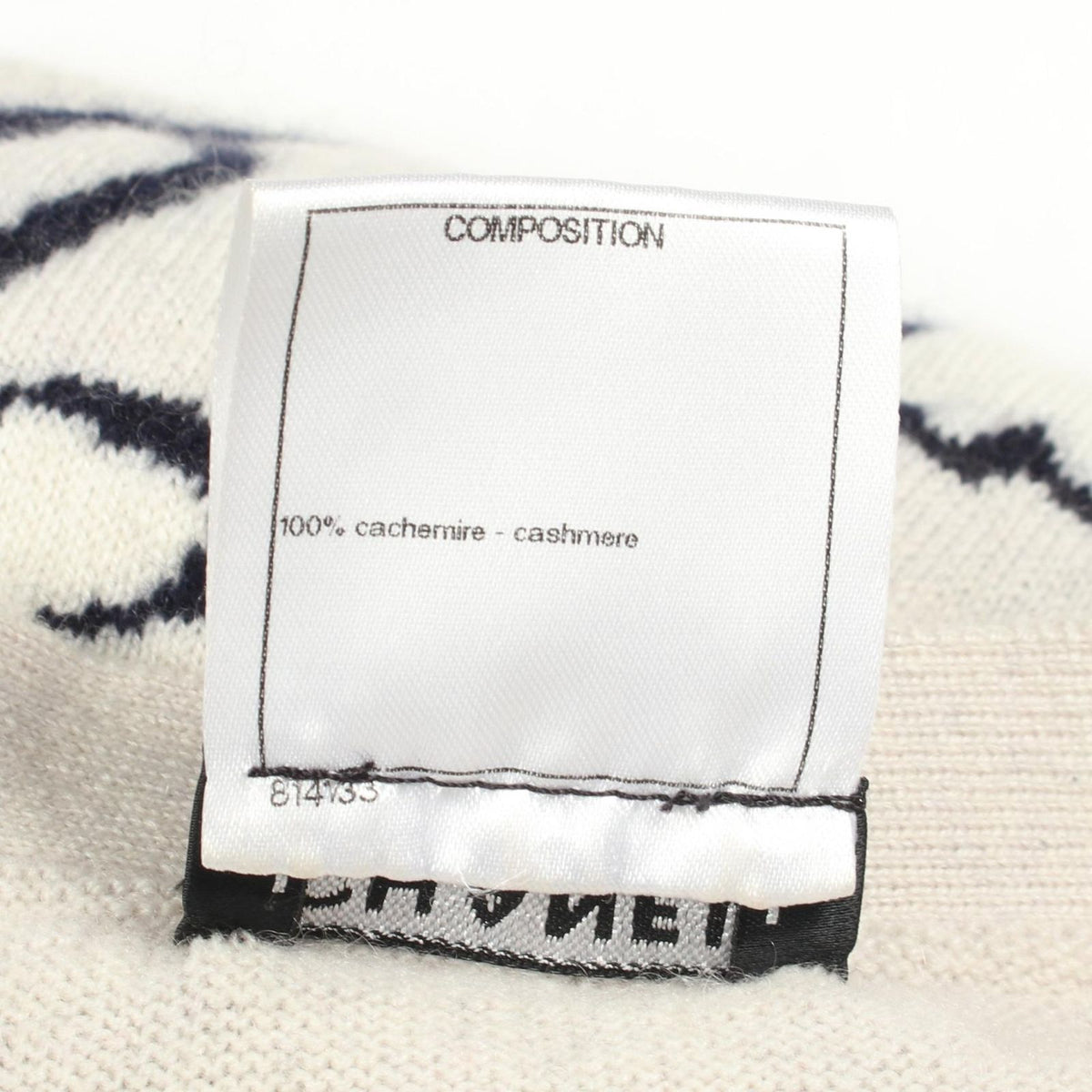 Chanel Cardigan Floral Neck White Cashmere — view 4