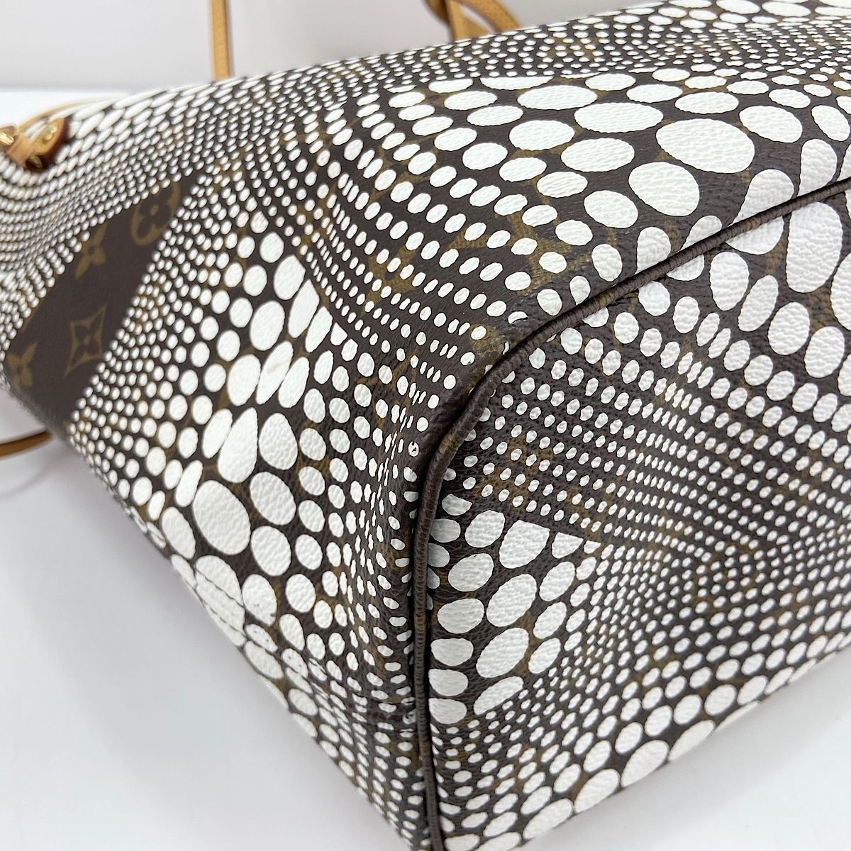 Louis Vuitton Tote Bag Yayoi Kusama Neverfull MM — view 8