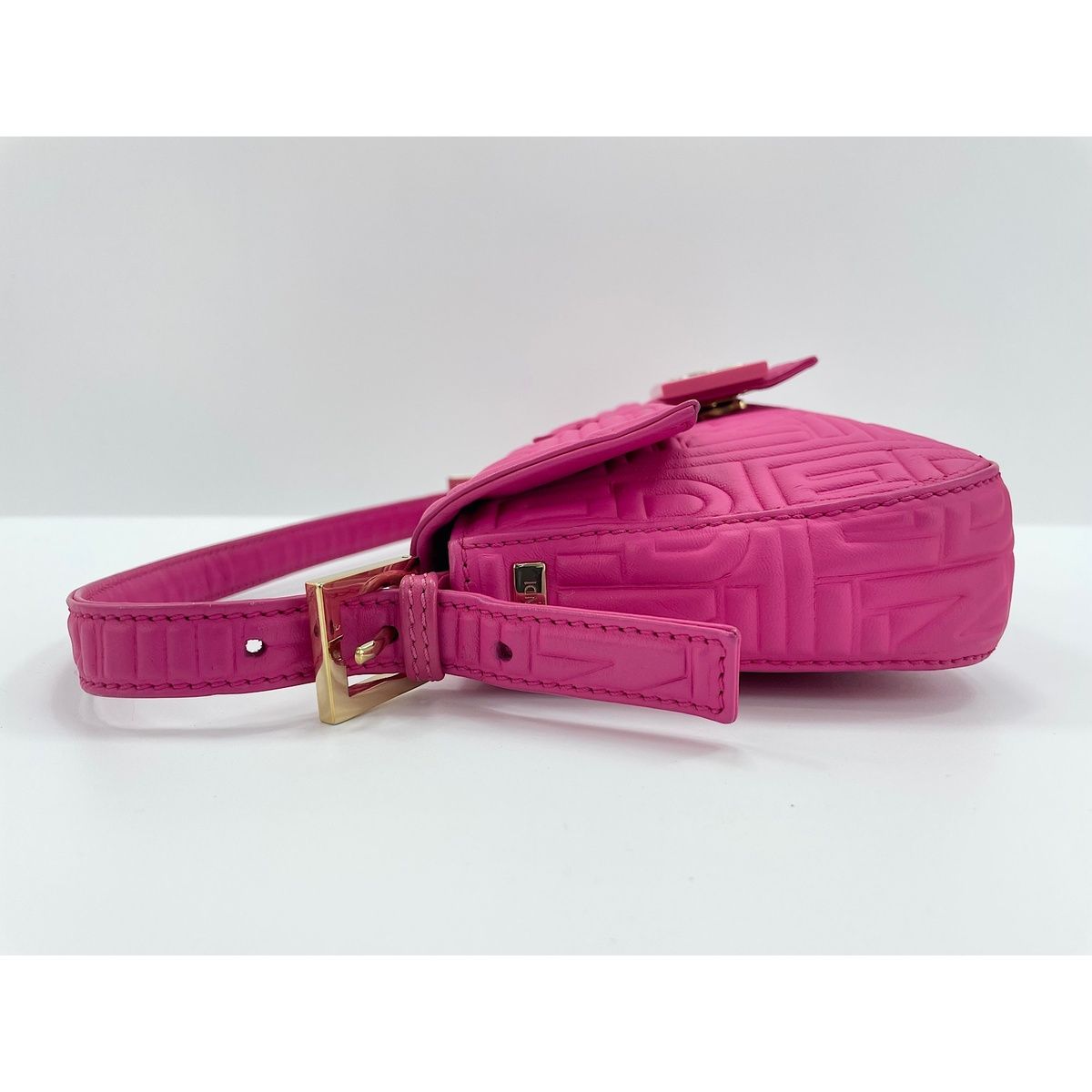 Fendi Handbag Bucket Pink — view 5