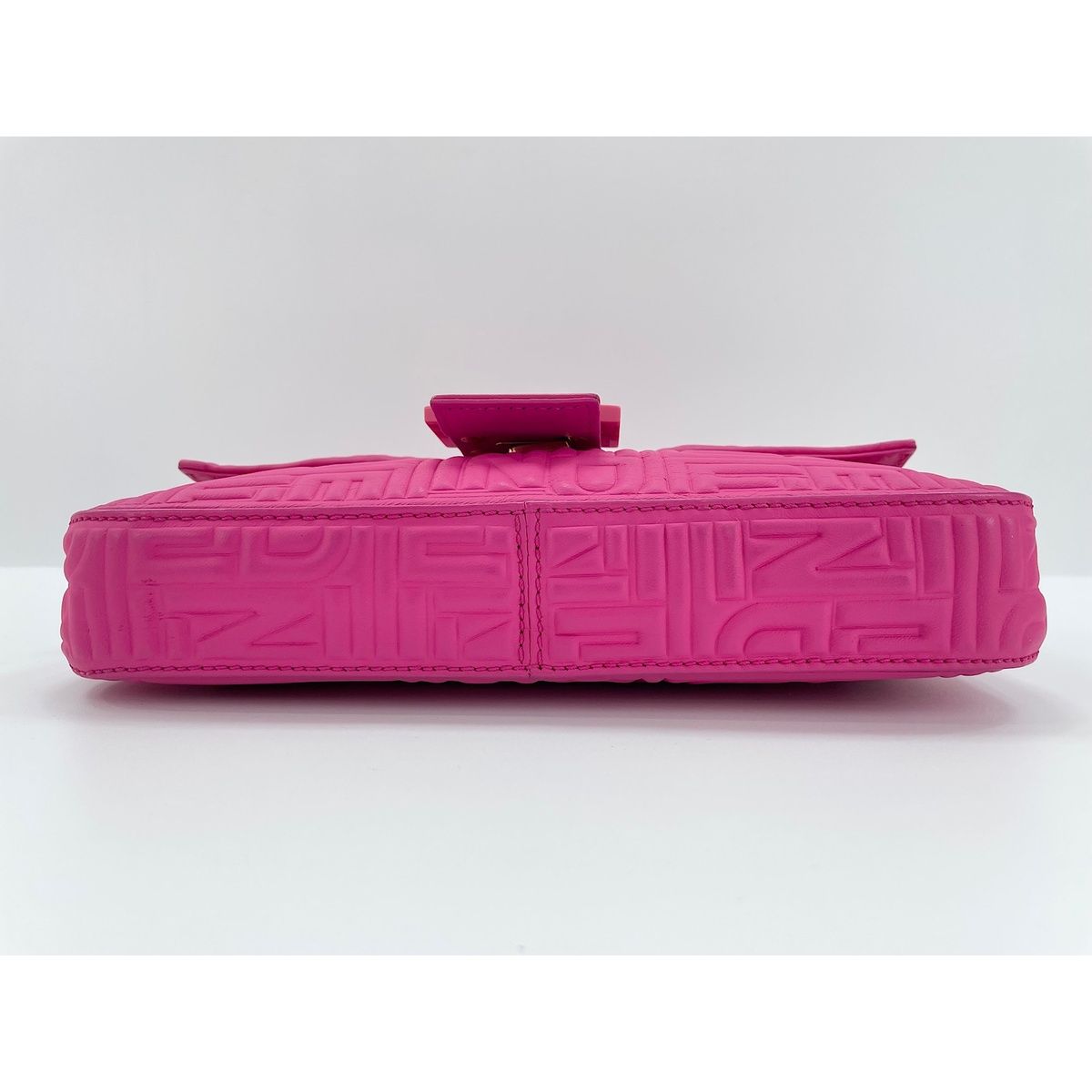 Fendi Handbag Bucket Pink — view 6