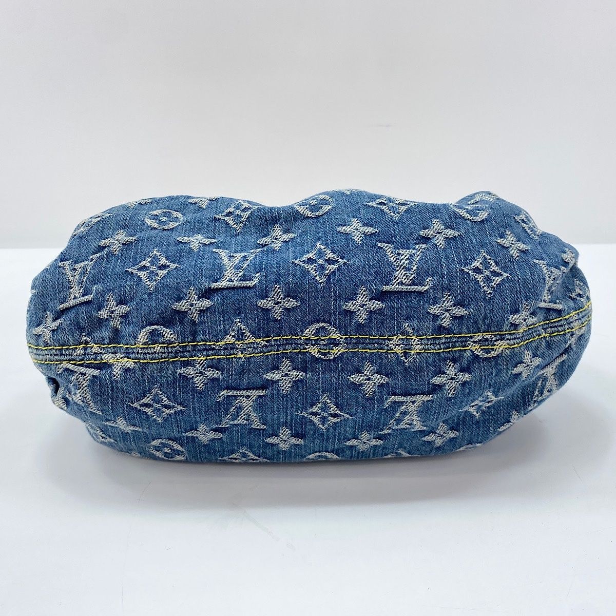 Louis Vuitton Handbag Pleaty — view 6