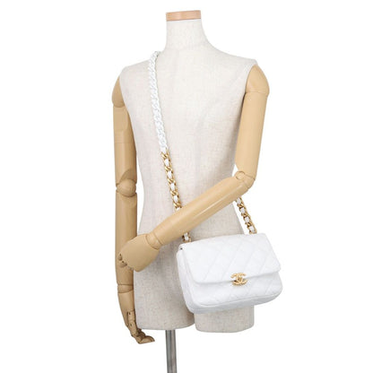 Chanel Chain Shoulder Bag Small Quilted CC Logo Lambskin White — view 4