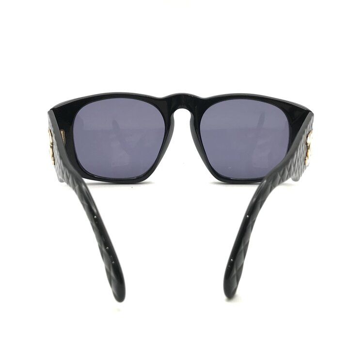 Chanel CC Logo Quilted Sunglasses Eyewear Black — view 4