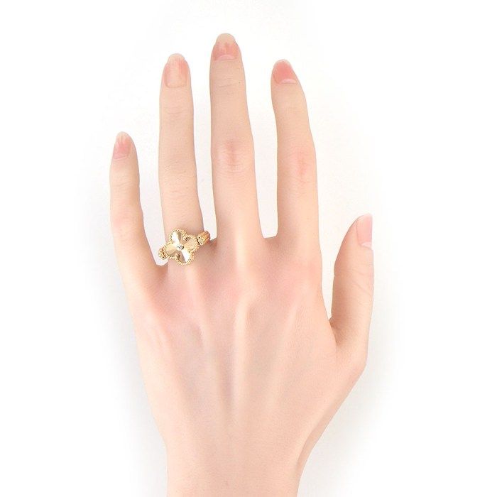 Van Cleef & Arpels Ring Vintage Alhambra Reversible Guilloche Carnelian Point — view 5