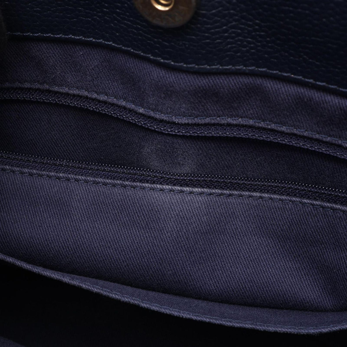 Chanel Tote Bag Neo Executive 2-Way Navy Leather — view 6