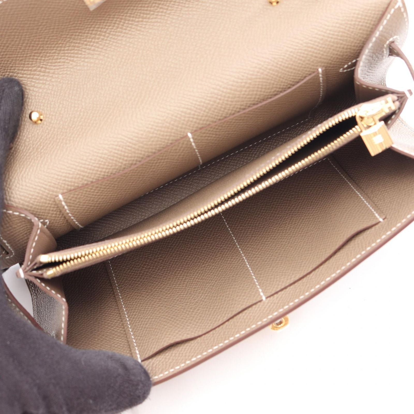 Hermes Shoulder Bag Kelly To Go Etoupe Leather — view 3