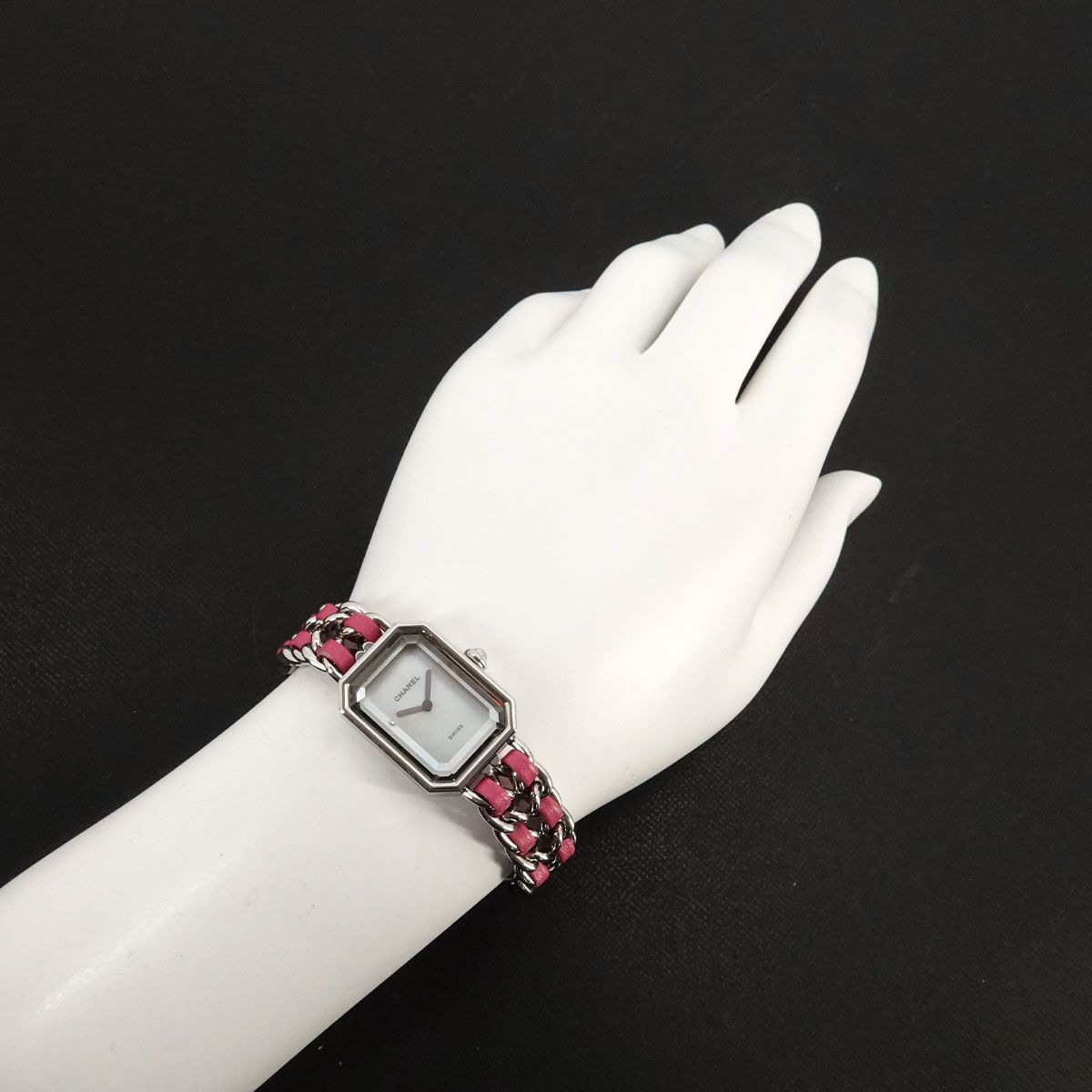 Chanel Premiere Rock World Limited Watch White Shell Quartz — view 4