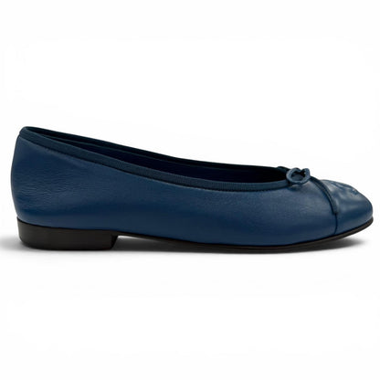 Chanel Ballerina CC Logo Ribbon Leather Flat Pumps Ballet Shoes Navy — view 6