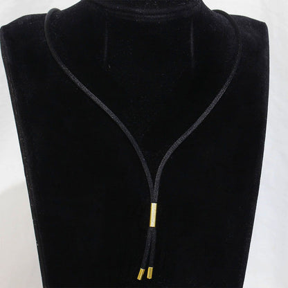 Cartier Cotton Code Necklace Gold 18K — view 4