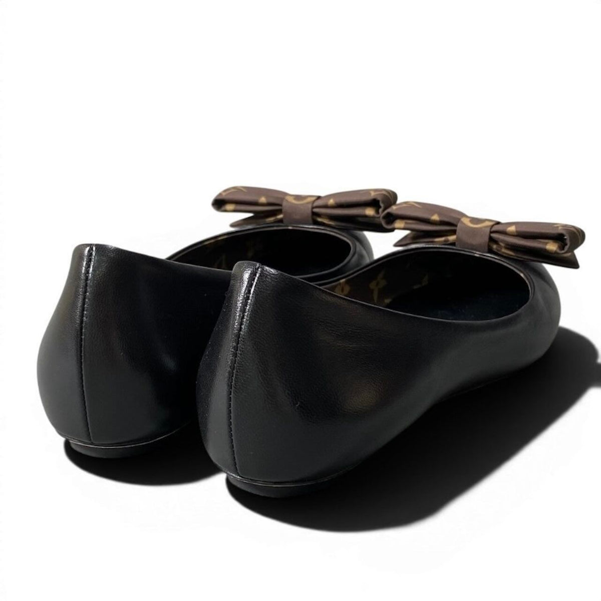 Louis Vuitton Monogram Ribbon Flat Shoes Leather Pumps — view 5