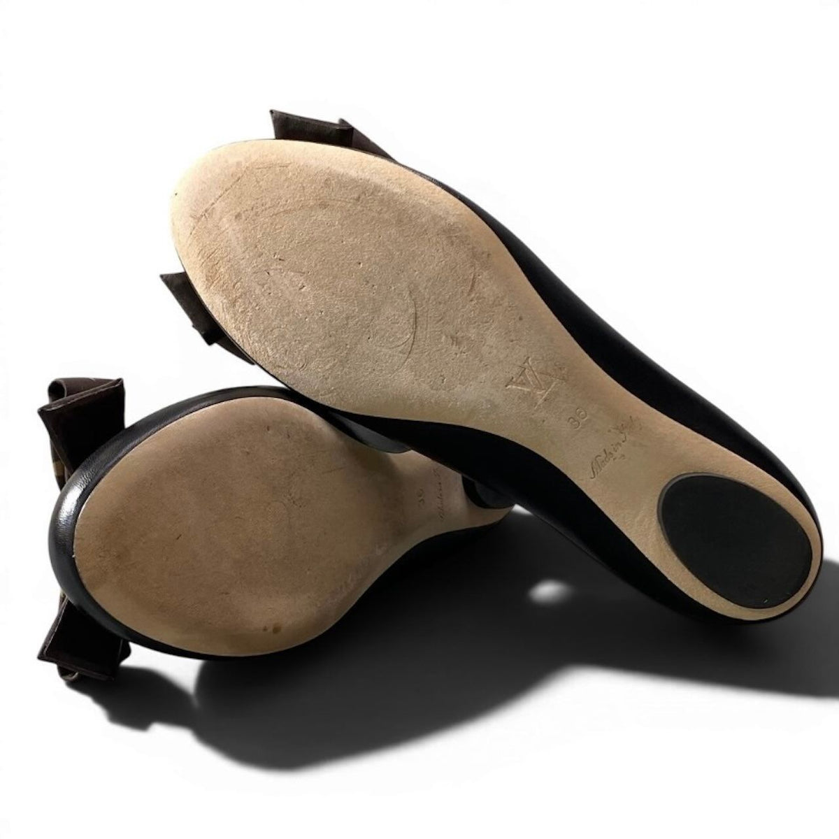 Louis Vuitton Monogram Ribbon Flat Shoes Leather Pumps — view 7