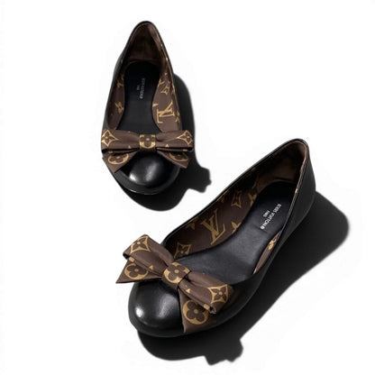 Louis Vuitton Monogram Ribbon Flat Shoes Leather Pumps — view 3