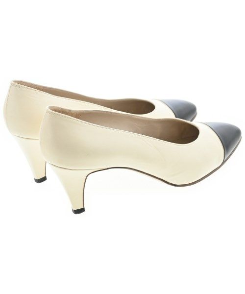 Chanel Pumps Heel White — view 2