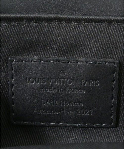Louis Vuitton Shoulder Bag — view 5
