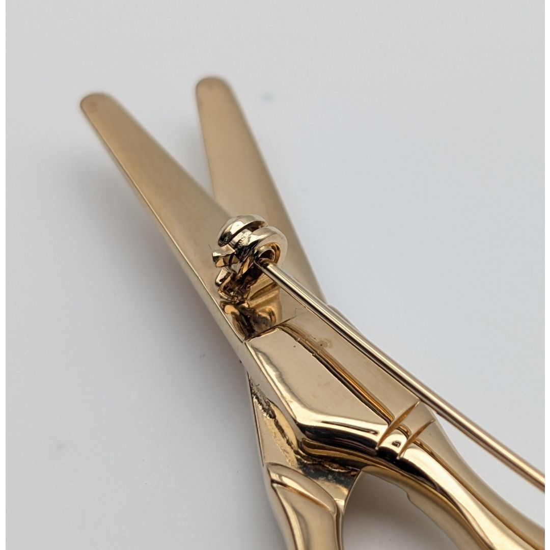 Chanel 02P Brooch CC Logo Scissors Gold Rhinestone — view 6