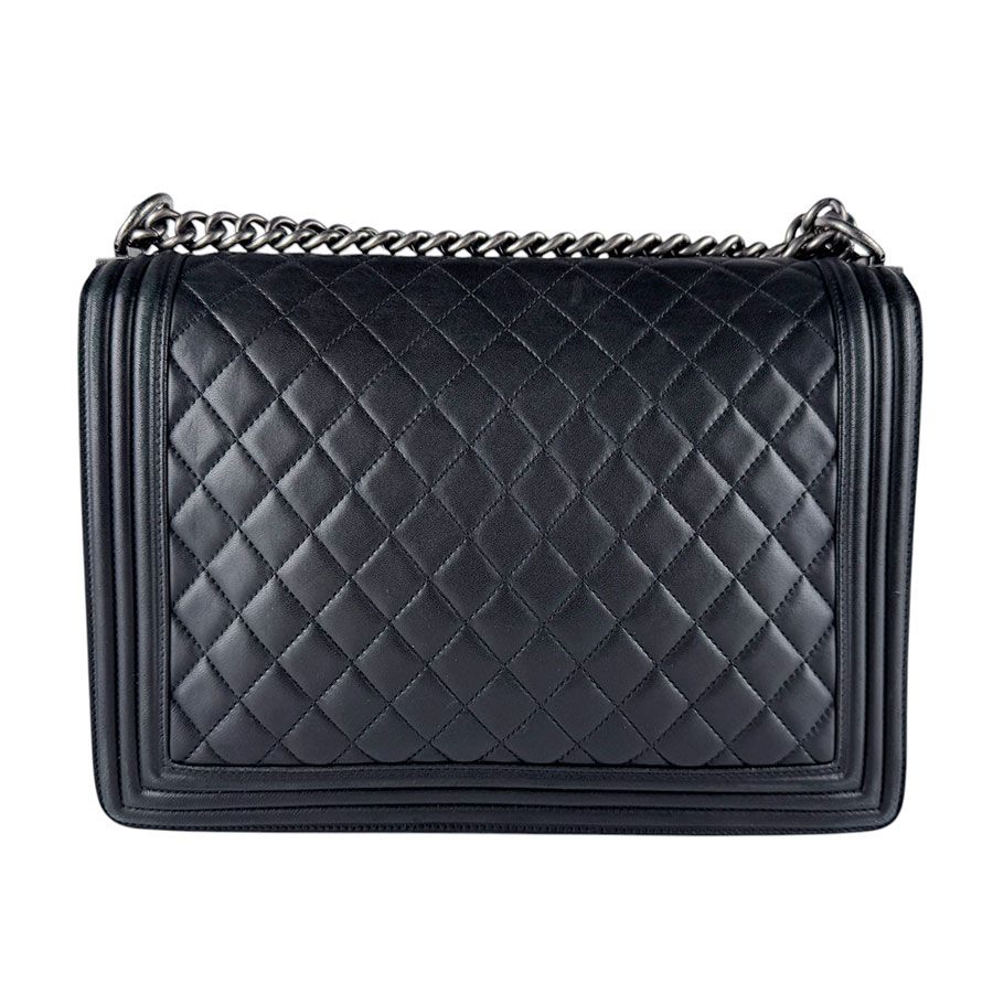 Chanel Shoulder Bag Boy Large — view 3