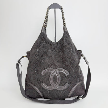 Chanel Sports Line CC Logo Chain Shoulder Bag Suede Leather Gray Silver Vintage — view 4