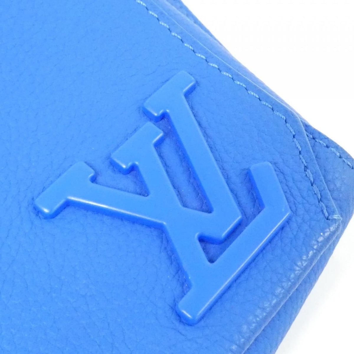 Louis Vuitton LV Aerogram Takeoff Sling Shoulder Bag — view 7