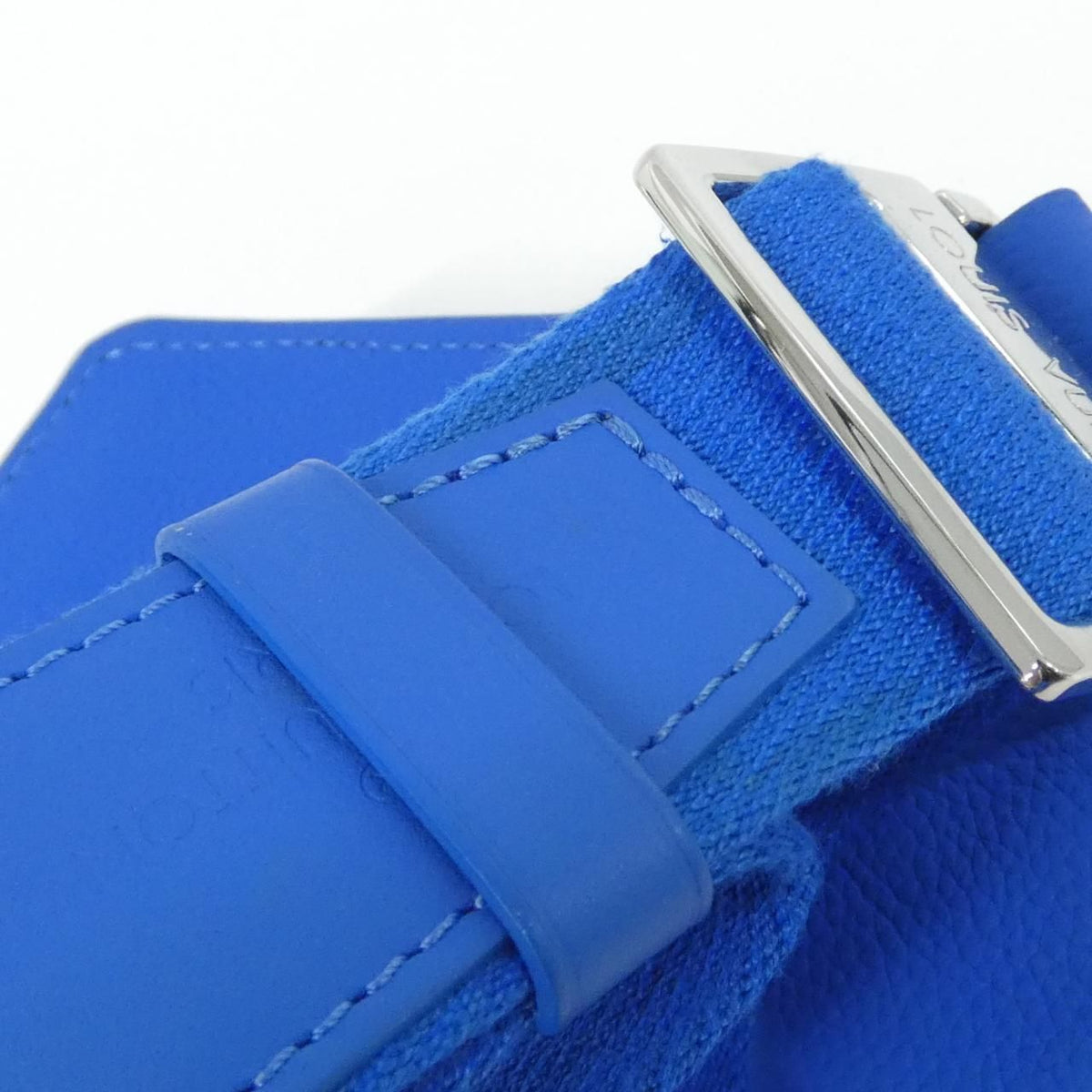 Louis Vuitton LV Aerogram Takeoff Sling Shoulder Bag — view 8