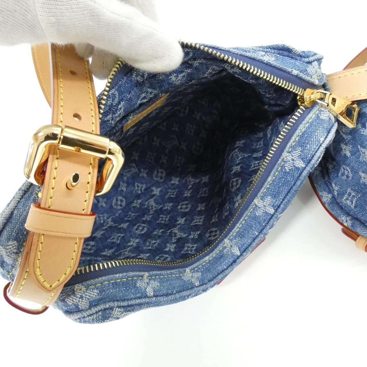 Louis Vuitton LV Remix Croissant Shoulder Bag — view 8