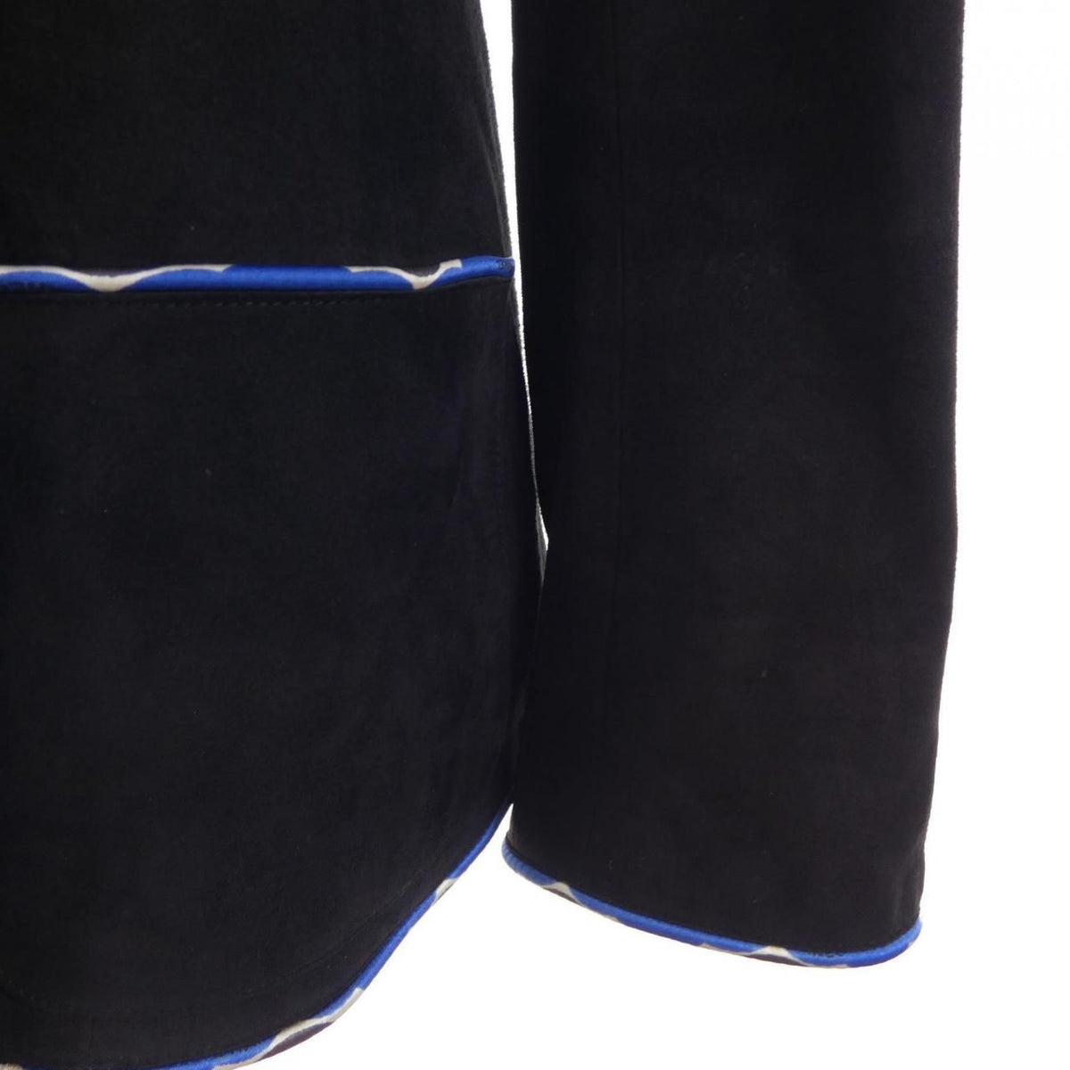 Chanel Vintage 05c Leather Jacket — view 6