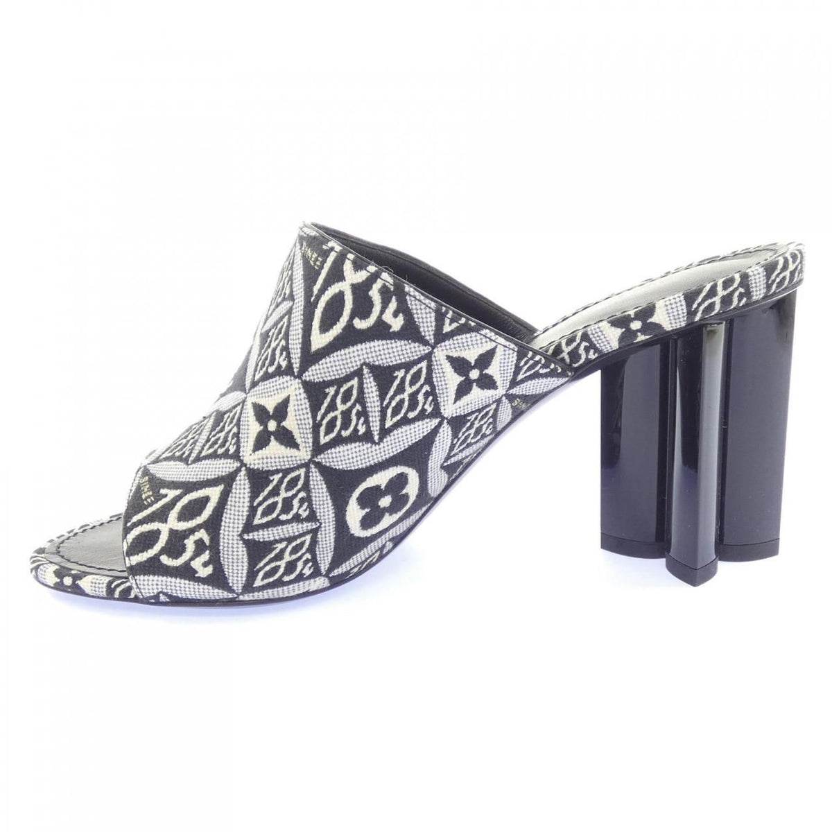 Louis Vuitton Silhouette Line Sandals — view 2