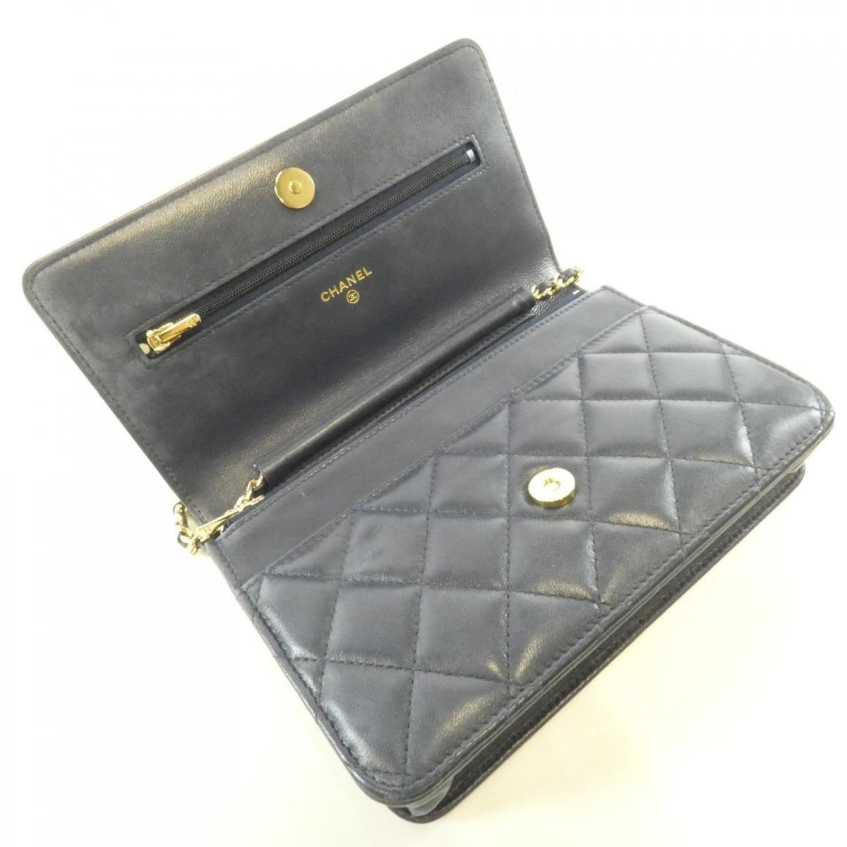 Chanel Chain Wallet Shoulder Bag — view 6