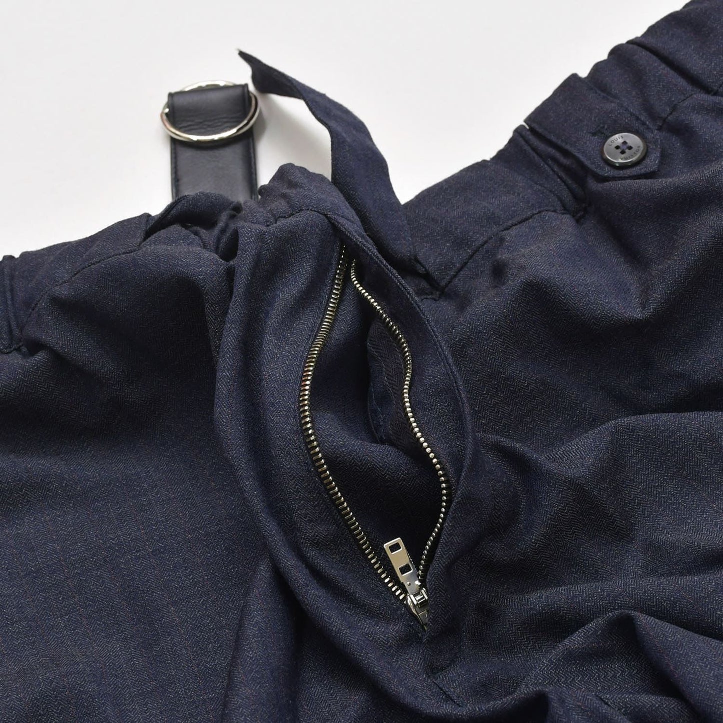 Louis Vuitton Trousers Shirred Haw Easy Pants Navy — view 8