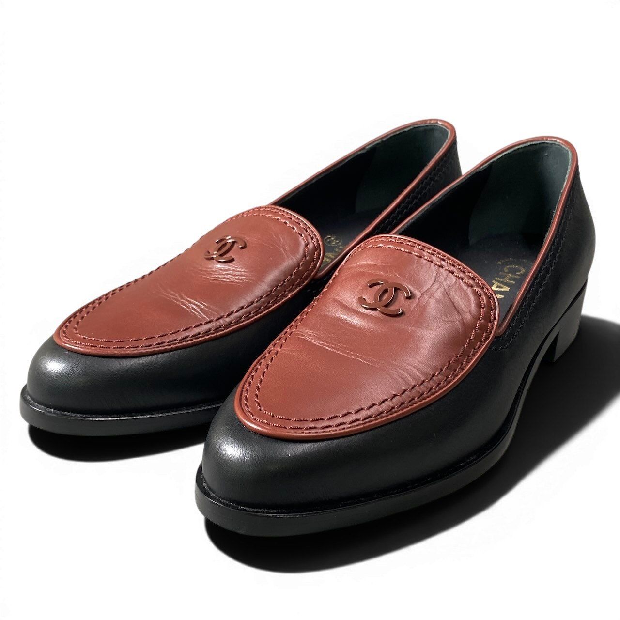 Chanel CC Logo Loafers c Brown Black Leather Female 36 — view 2