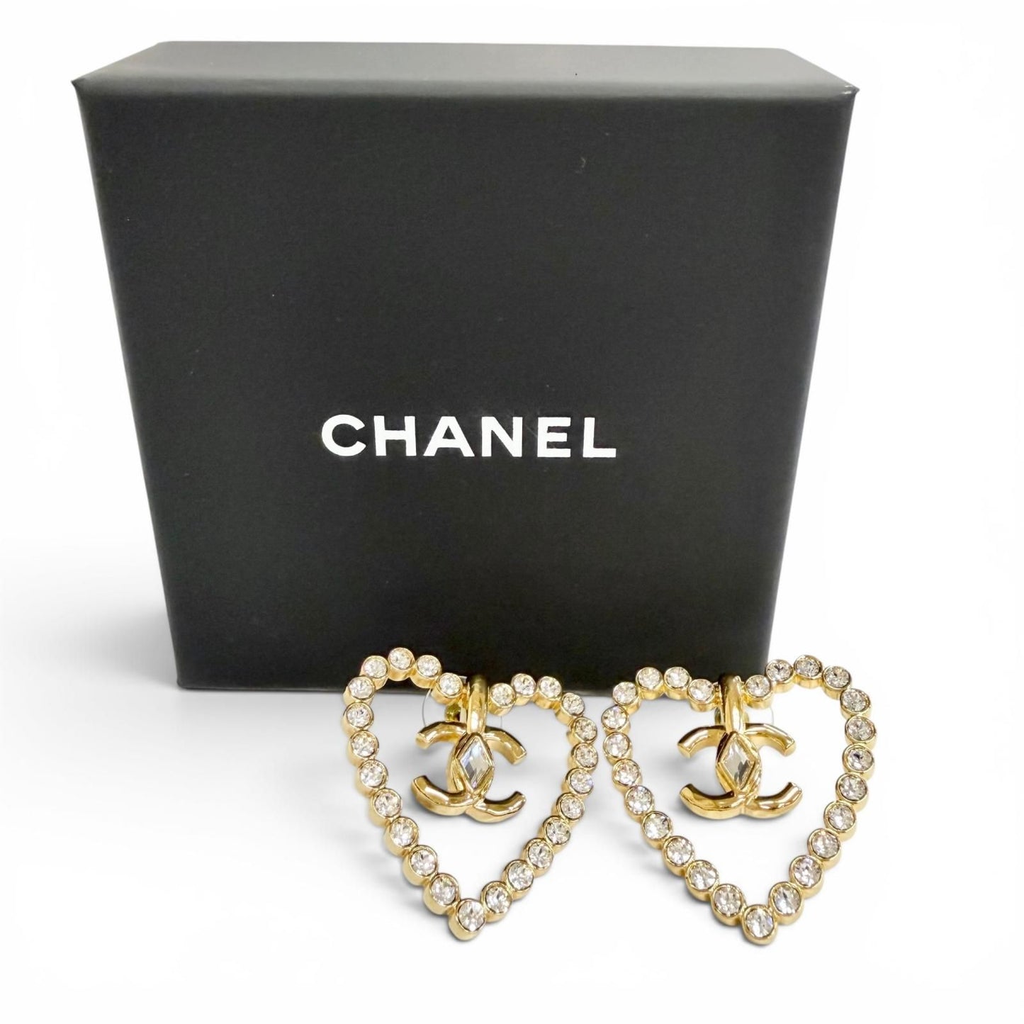 Chanel 23c CC Logo Heart Crystal Rhinestone Earrings Gold — view 2